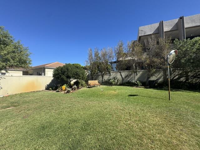 To Let 3 Bedroom Property for Rent in Royal Ascot Western Cape